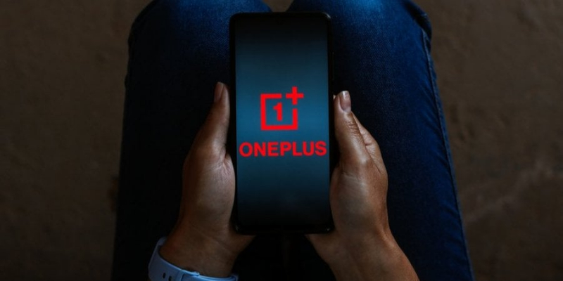 Samsung, посунься. OnePlus офіційно підтвердила близький запуск свого першого розкладного смартфона